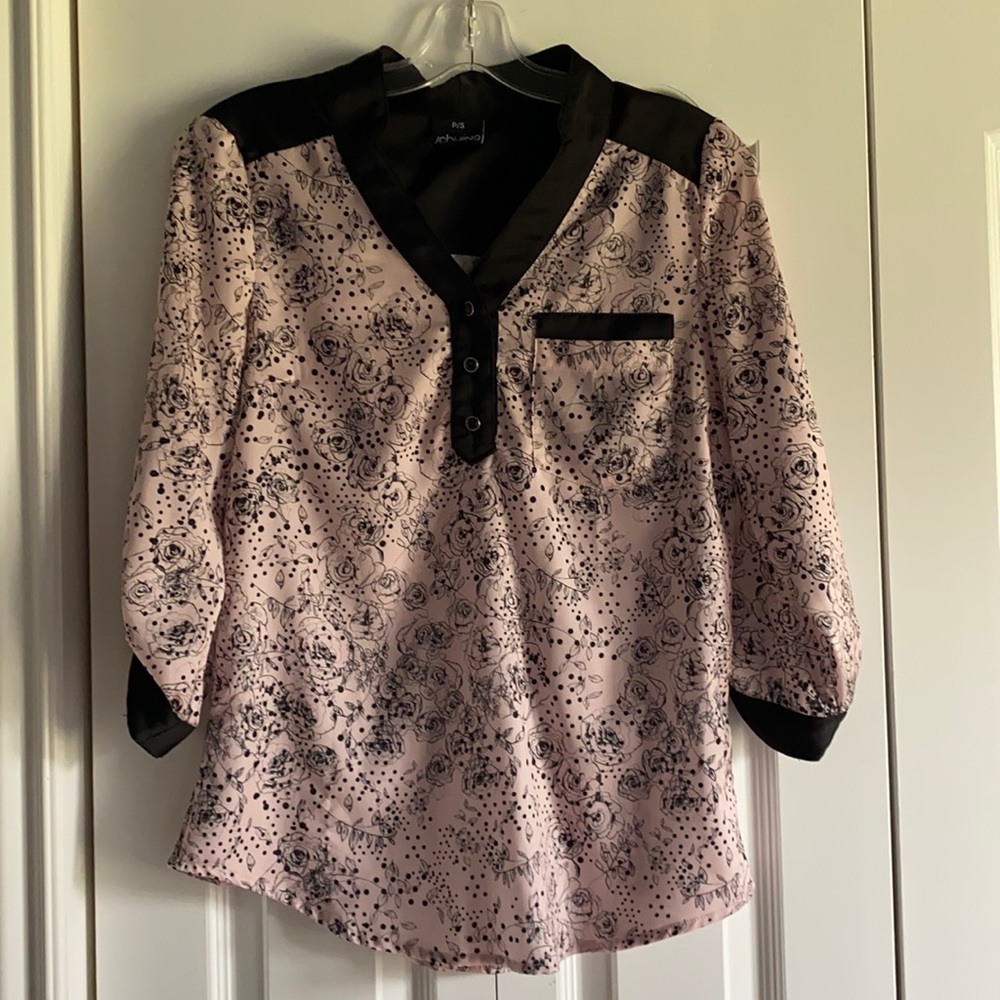 3/4 sleeve floral shirt